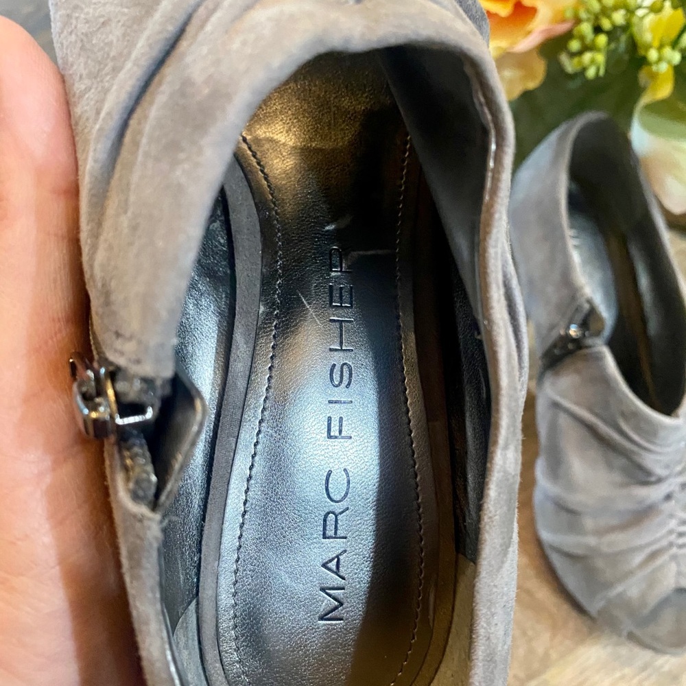 Suede Peep 👀 Toe Raunch Grey Bootie - Picture 9 of 11
